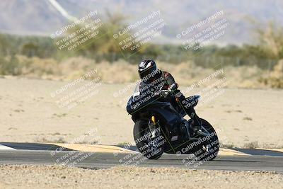 media/Dec-04-2025-Racers Edge (Thu) [[5ebc9f124d]]/3-B Group/1-Session 1 (Turn 7)/